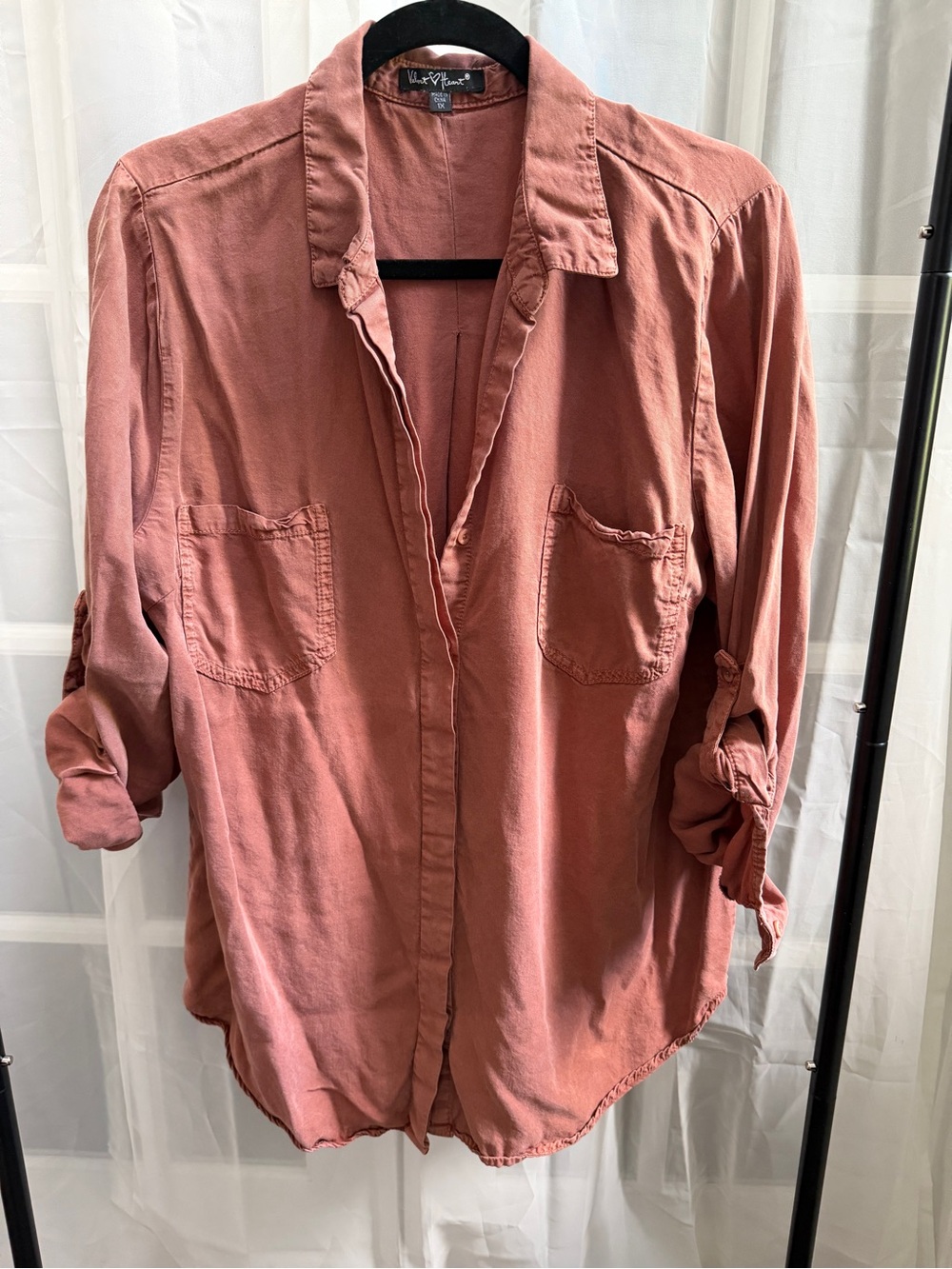 Velvet Heart Rosewood Button-Front Women's Shirt